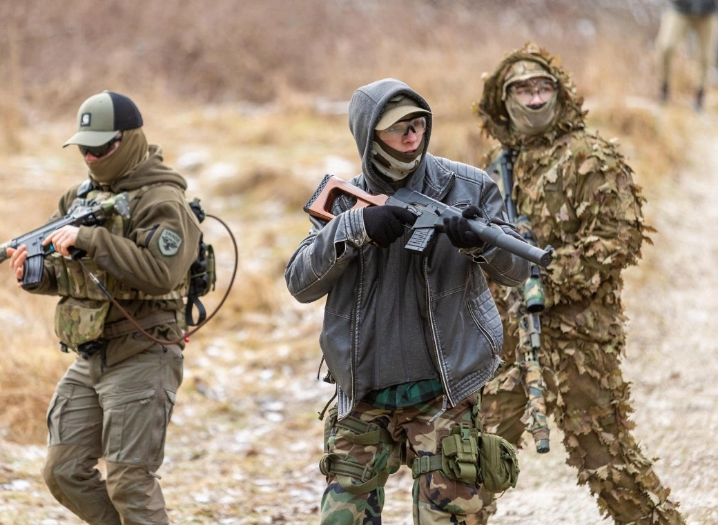 Airsoft replica and protective gear at season opening